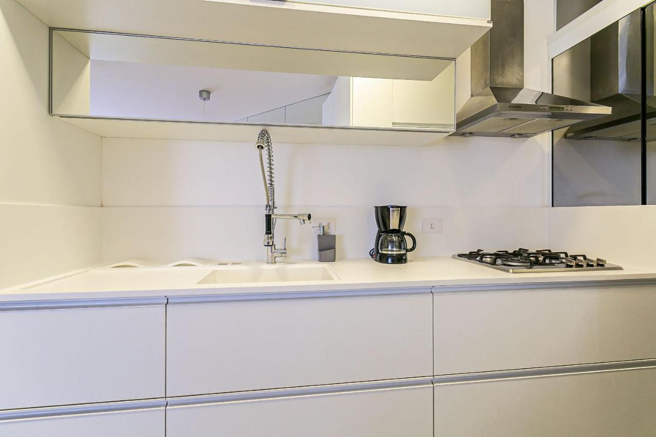 Apartamento de alto padrão a poucos metros da praia em Jurerê Florianópolis Exterior foto