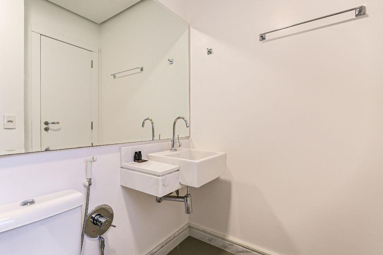 Apartamento de alto padrão a poucos metros da praia em Jurerê Florianópolis Exterior foto